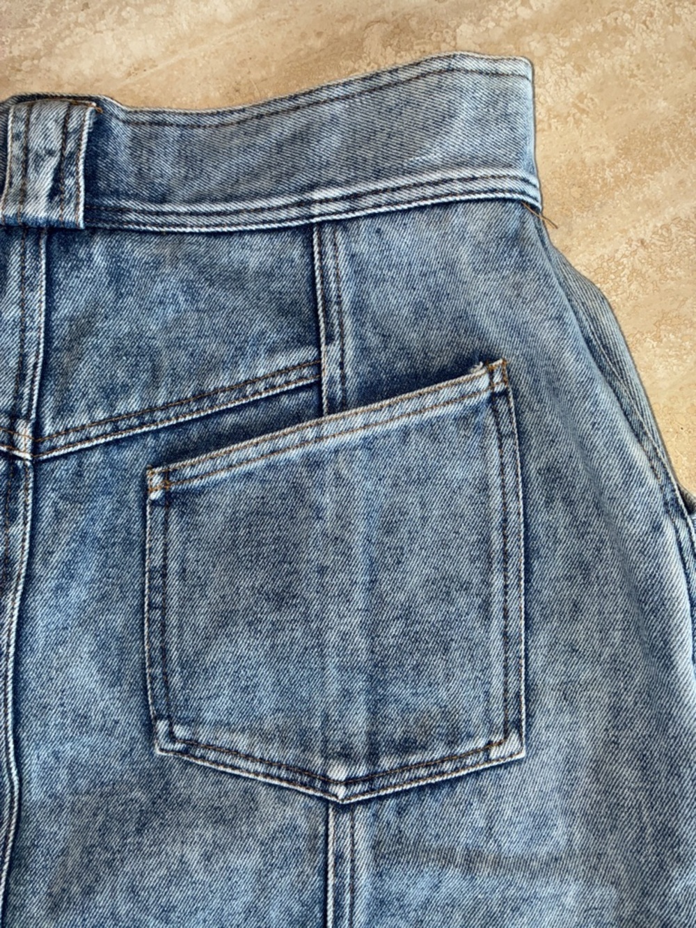 CHAUS Blue Acid Wash Denim Mini Skirt, Great Tailoring, Back Slit, Pockets 14 - Picture 8 of 12